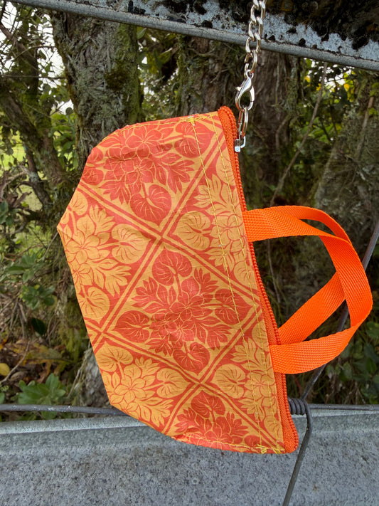 BITTY BUCHA x Auamo | Anthurium Kuiki- Orange