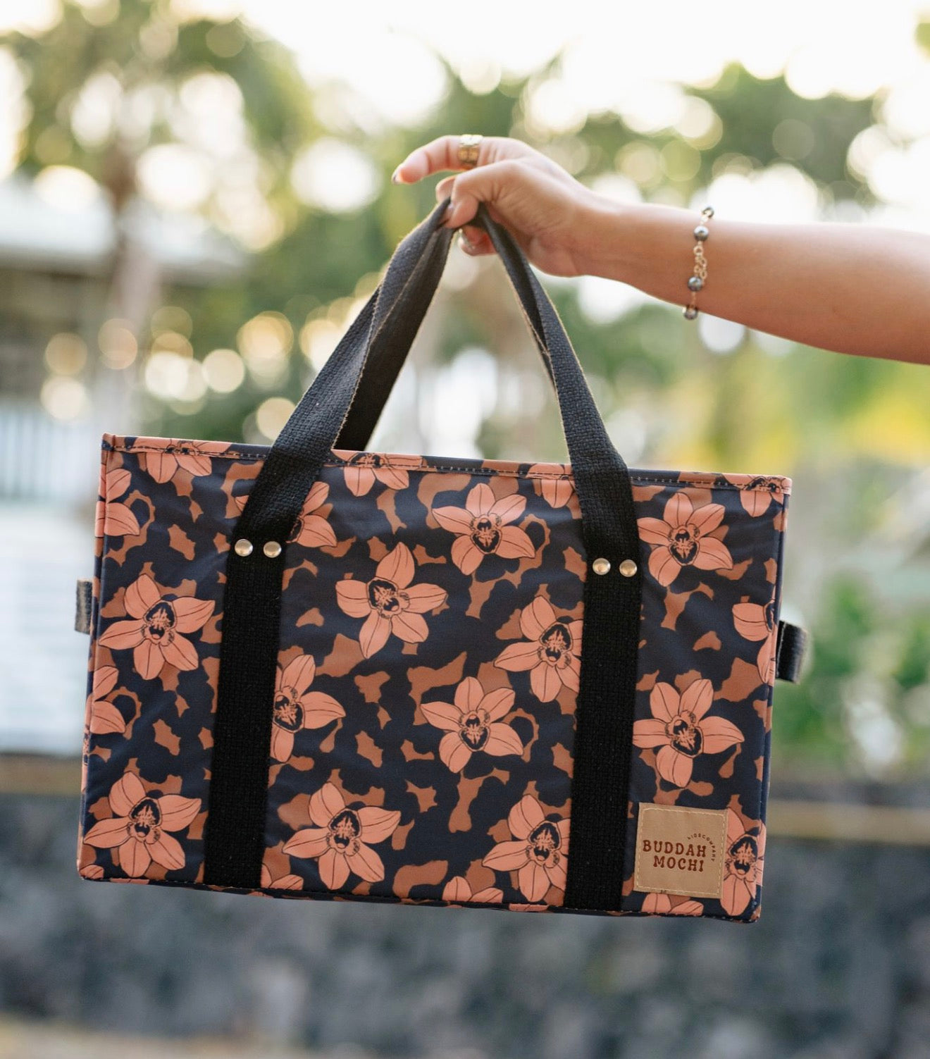 BOXI  | Tortoise Orchid